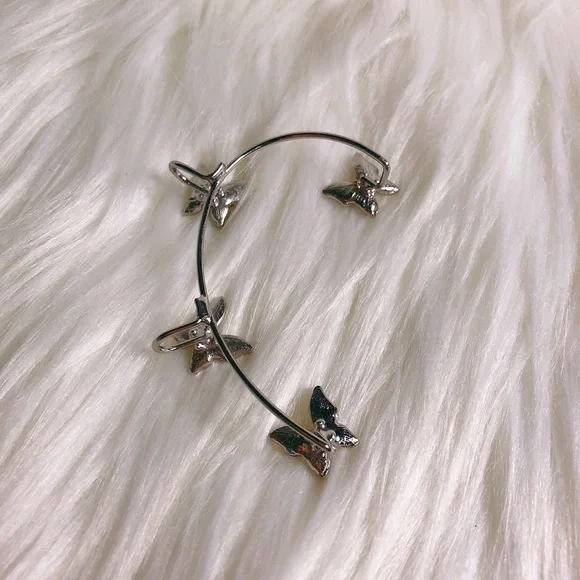NEW Cute Butterfly Rhinestone Ear Cuff - Picture 2 of 3